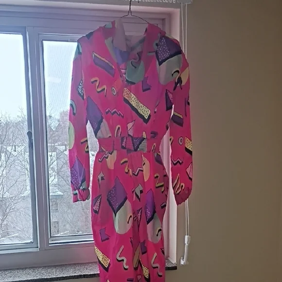 VTG 🩷Colorful Geometric Jumpsuit - Picture 2 of 6